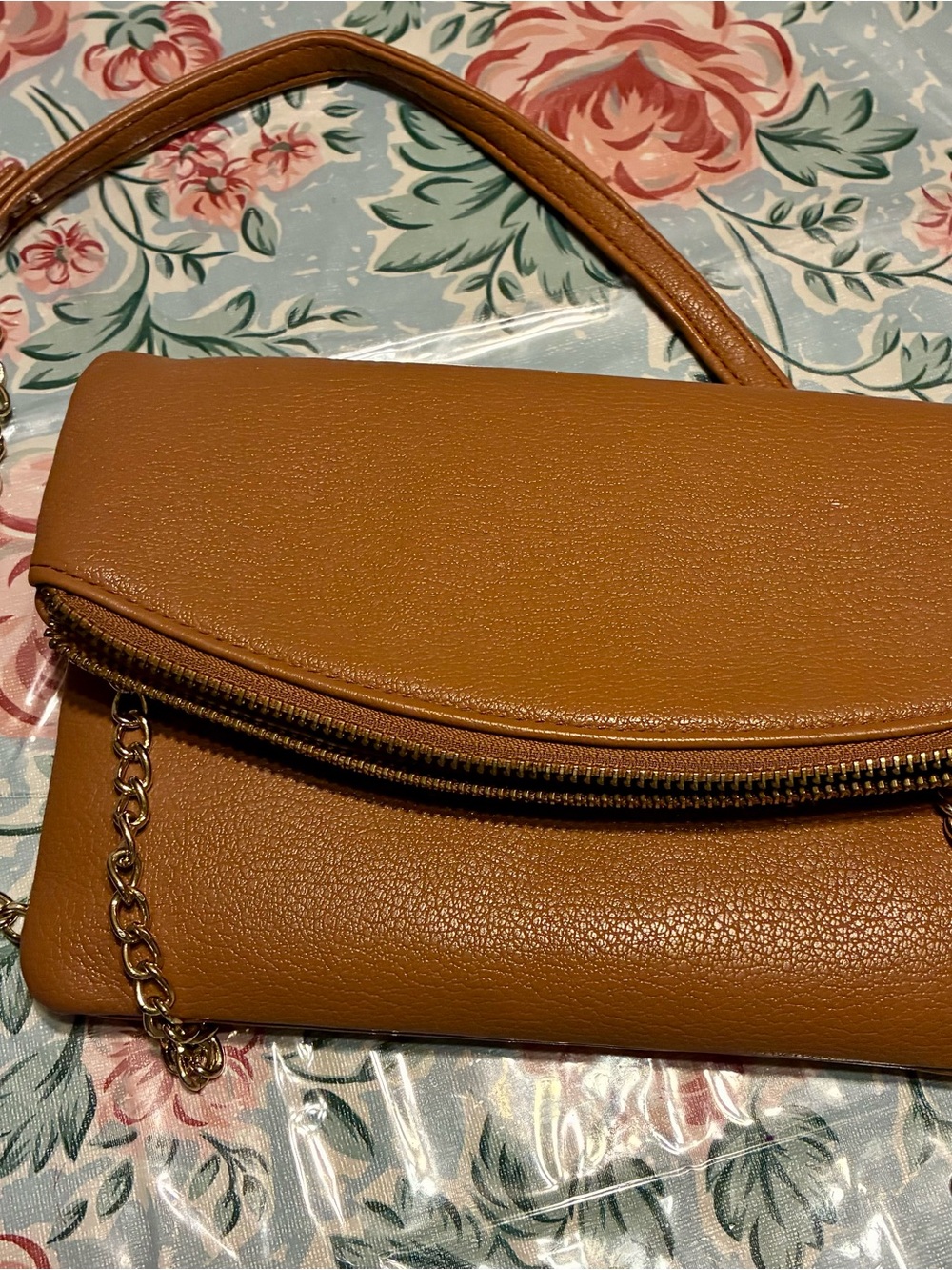 Tan Women's Crossbody Clutch Bag - Classic Everyday Style
